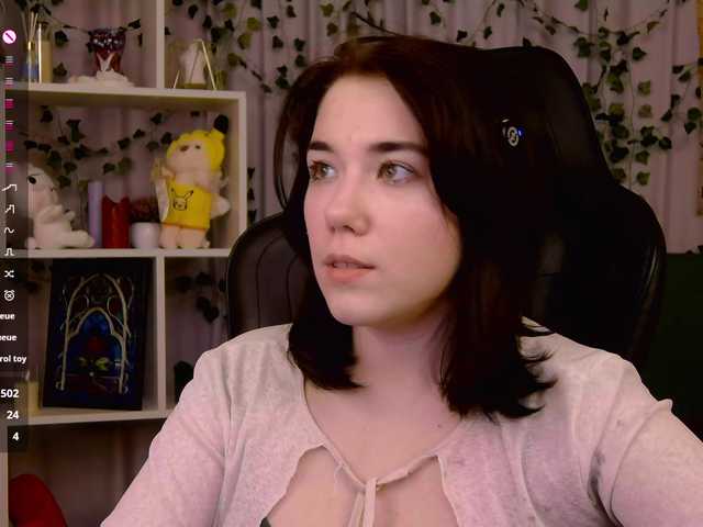 Kelly-foox's BongaCams show and profile