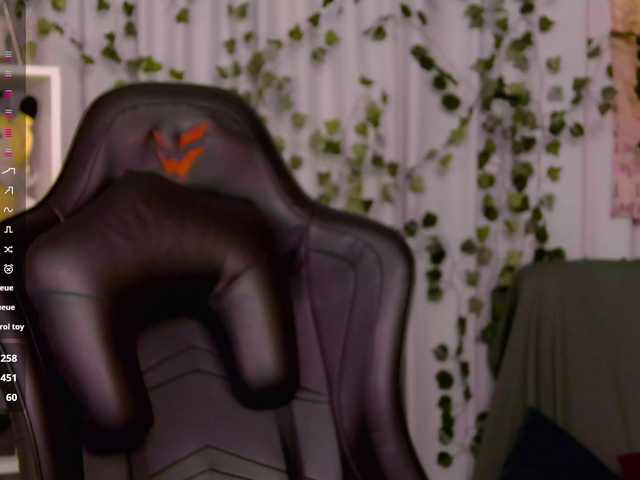 Kelly-foox's BongaCams show and profile