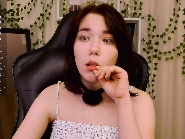 Kelly-foox's BongaCams show and profile