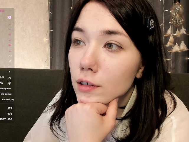 Kelly-foox's BongaCams show and profile