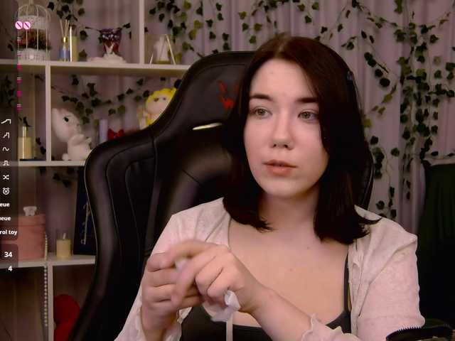 Kelly-foox's BongaCams show and profile