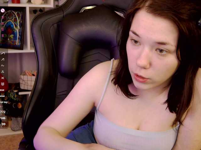 Kelly-foox's BongaCams show and profile