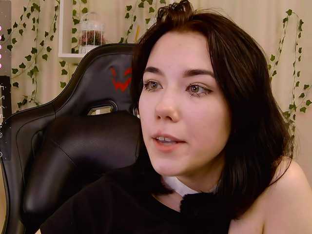 Kelly-foox's BongaCams show and profile