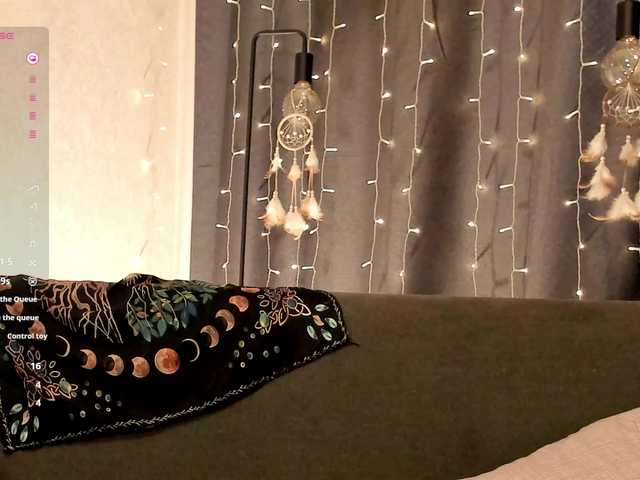 Kelly-foox's BongaCams show and profile