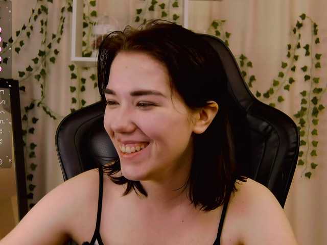 Kelly-foox's BongaCams show and profile