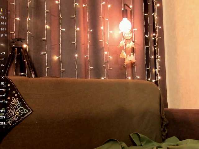 Kelly-foox's BongaCams show and profile