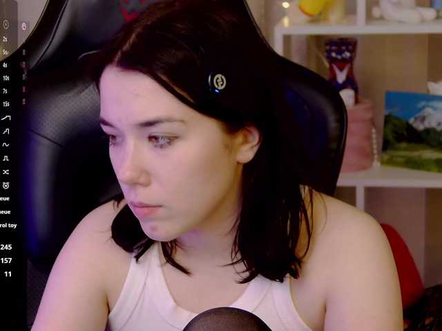 Kelly-foox's BongaCams show and profile