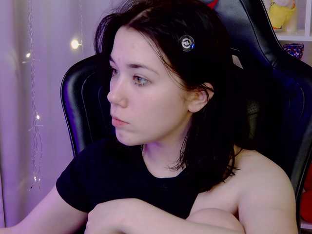 Kelly-foox's BongaCams show and profile