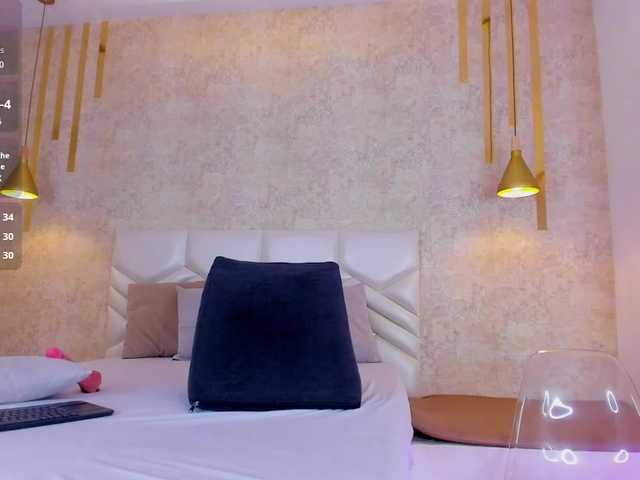 AliciaMonroe's BongaCams show and profile