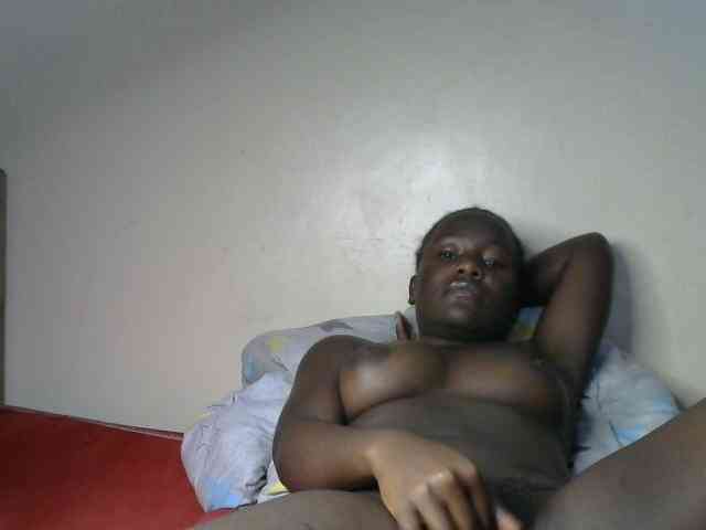 QueenEbony webcam