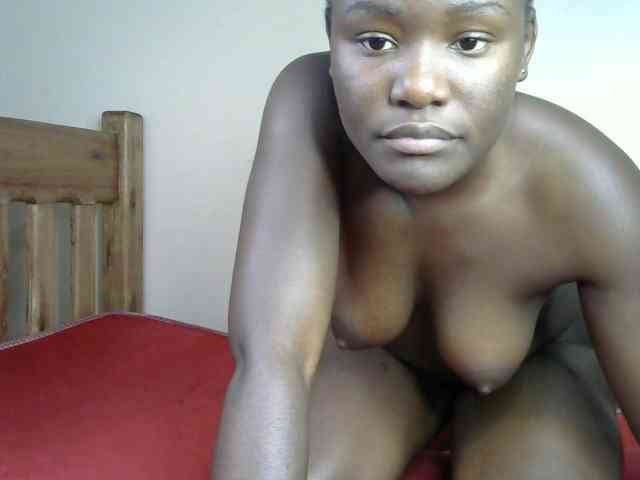 QueenEbony webcam