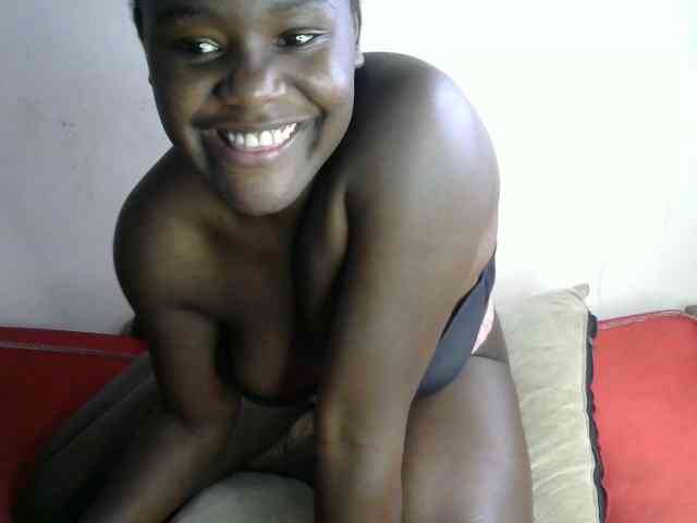 QueenEbony webcam