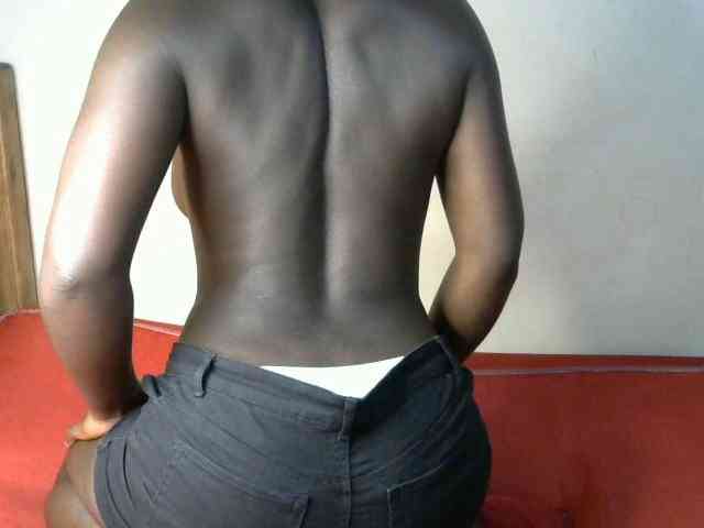QueenEbony webcam