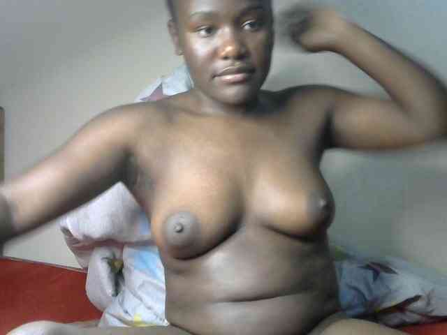 QueenEbony webcam