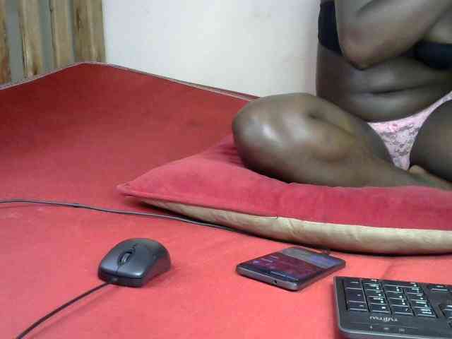 QueenEbony webcam