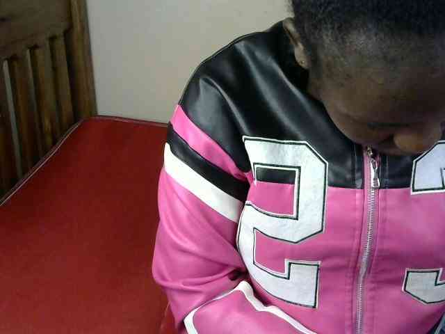 QueenEbony webcam
