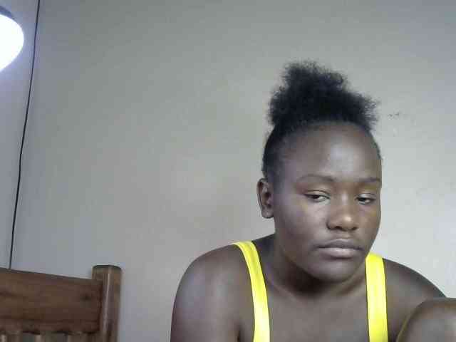 QueenEbony webcam