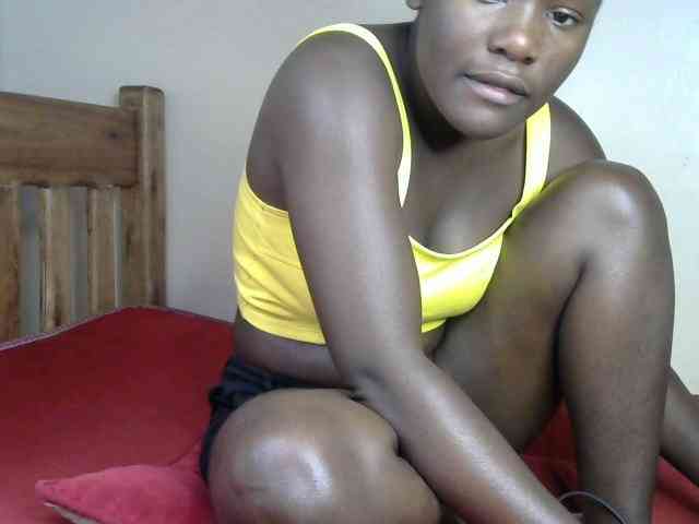 QueenEbony webcam
