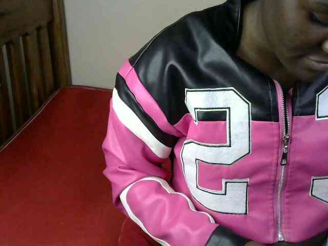 QueenEbony webcam
