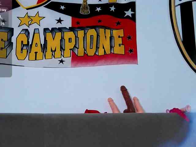 CinnaMorena webcam
