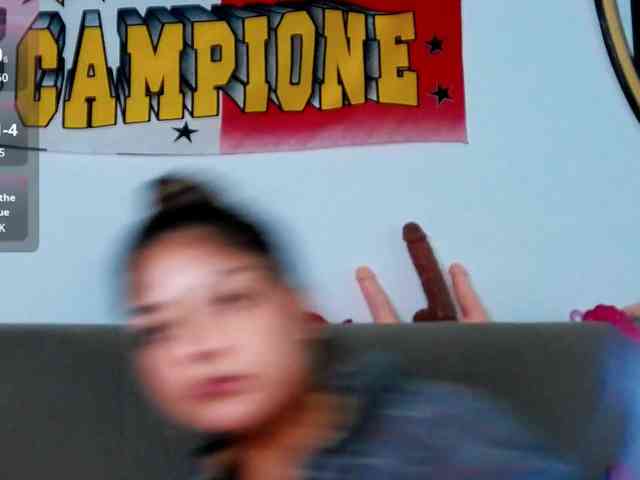 CinnaMorena webcam