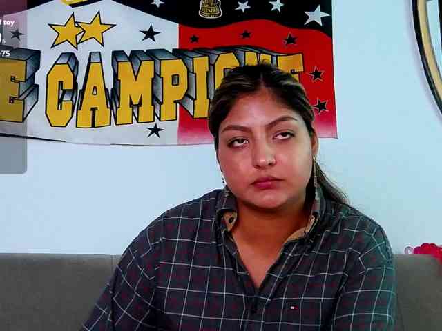 CinnaMorena webcam