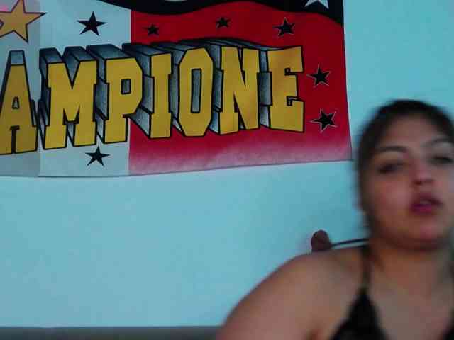 CinnaMorena webcam