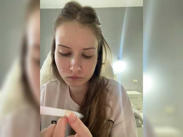 LUXUKISSKA's BongaCams show and profile