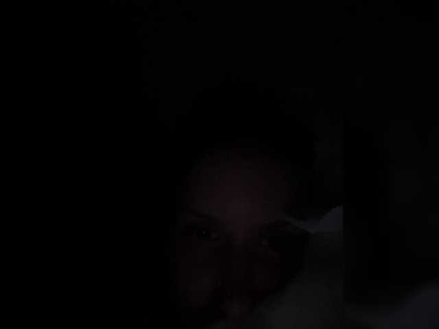 LUCKILYGIRLY preview