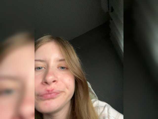 LUXUKISSKA's BongaCams show and profile