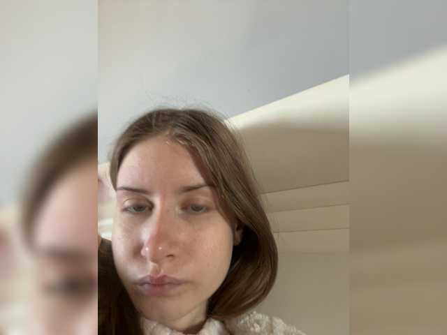 LUXUKISSKA's BongaCams show and profile