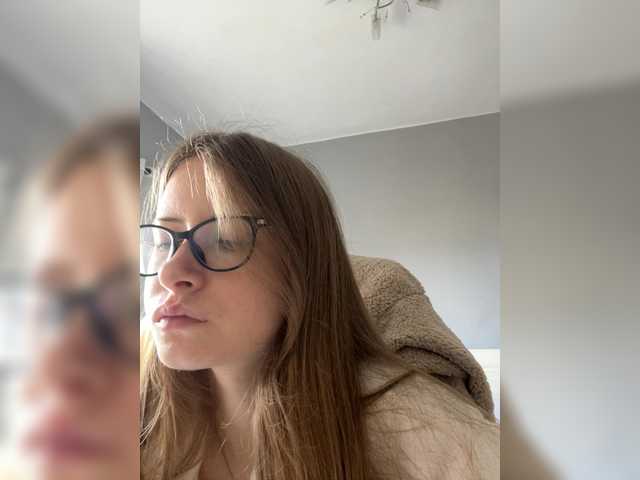 LUXUKISSKA's BongaCams show and profile