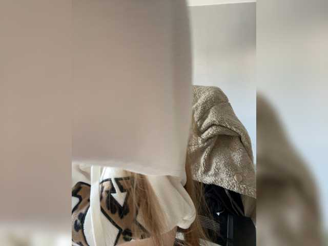 LUXUKISSKA's BongaCams show and profile