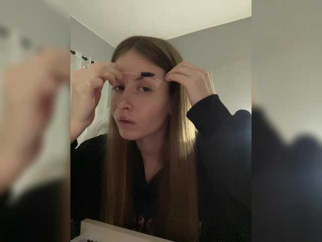 LUXUKISSKA's BongaCams show and profile