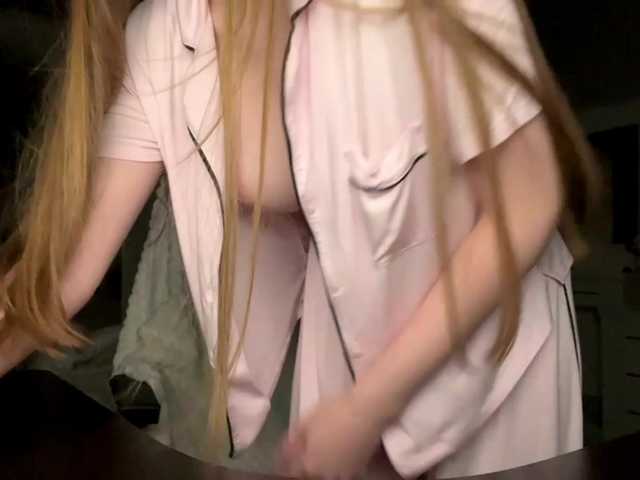 LUXUKISSKA's BongaCams show and profile