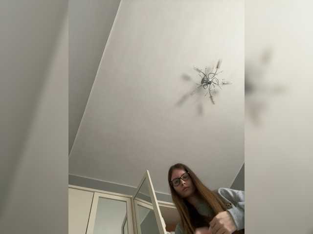 LUXUKISSKA's BongaCams show and profile