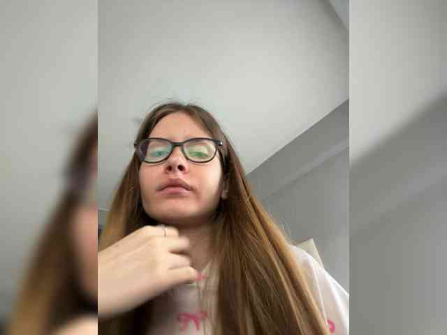 Luxukisska Live Webcam on BongaCams