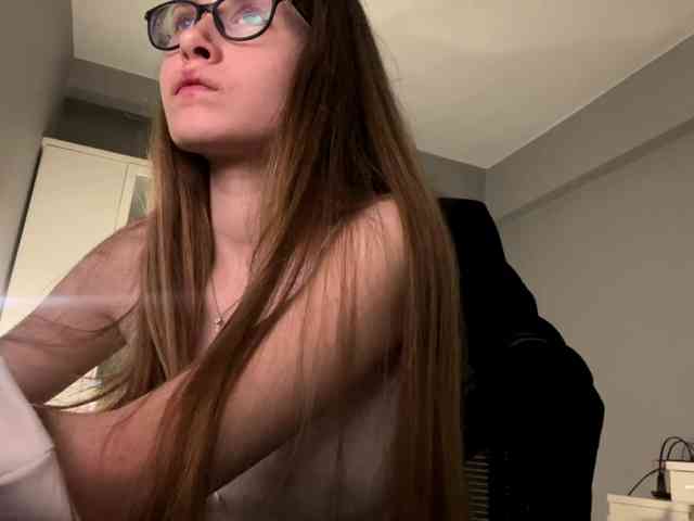 Luxukisska Live Webcam on BongaCams