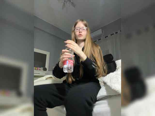 Luxukisska Live Webcam on BongaCams