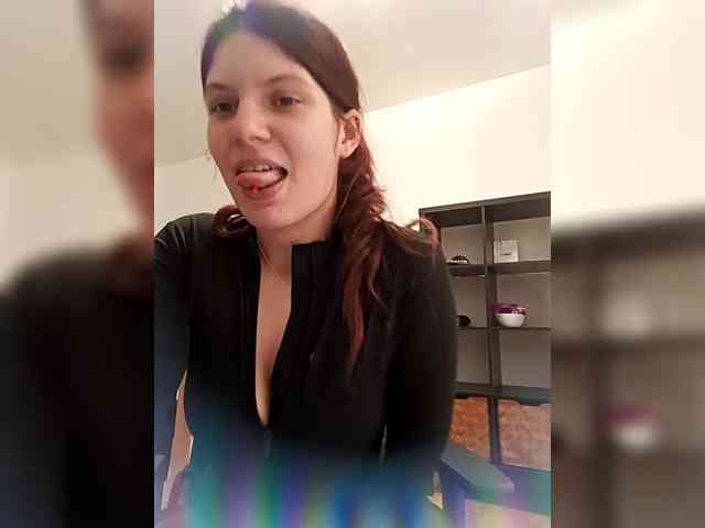 MeCherryy webcam