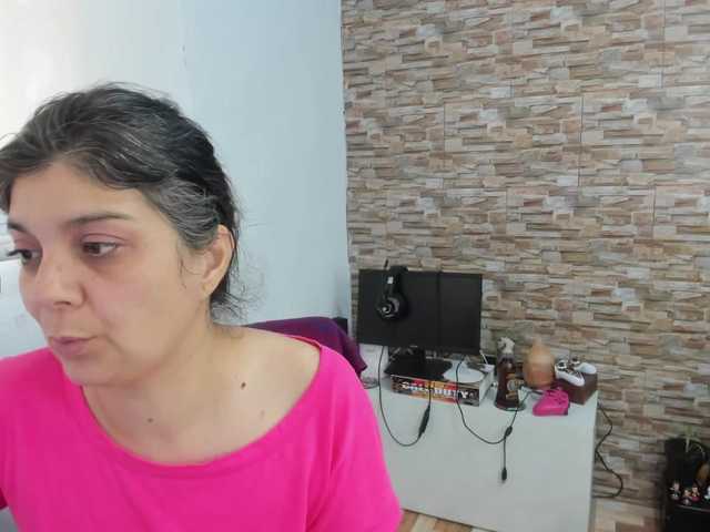 Yin-yanghot's BongaCams show and profile