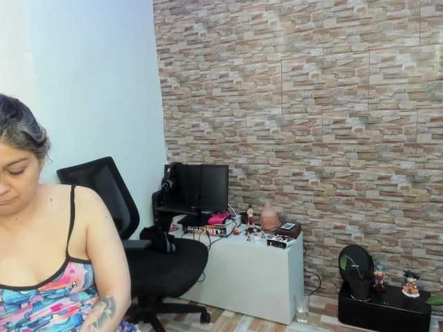 Yin-yanghot – webcam model profile photo