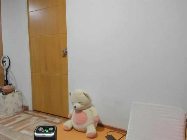Yin-yanghot – webcam model profile photo