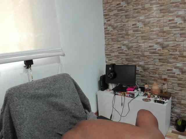 Yin-yanghot Live Webcam on BongaCams