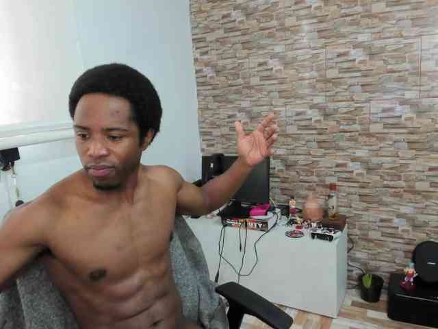 Yin-yanghot Live Webcam on BongaCams