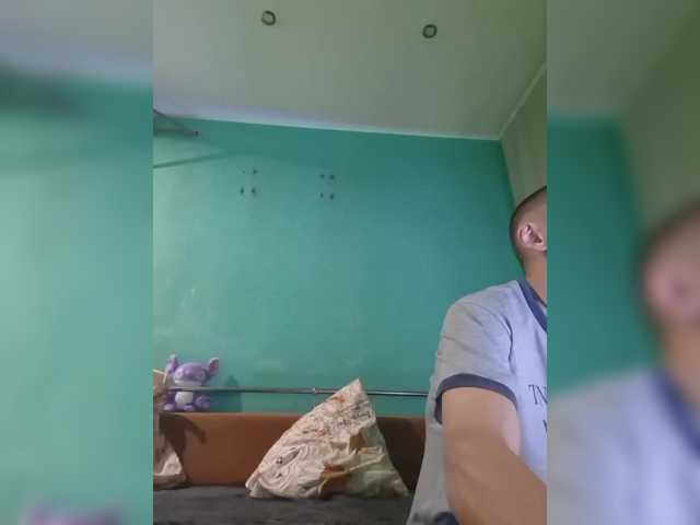 KissM1R77