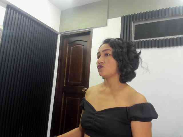 emperatris-23 webcam