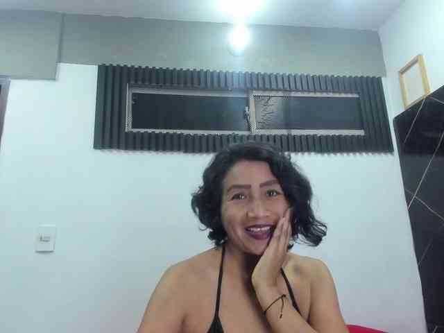 emperatris-23 webcam