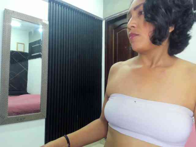 emperatris-23 webcam