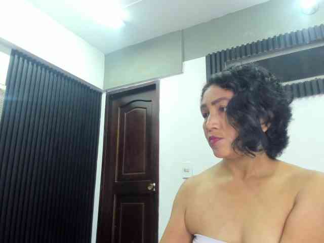 emperatris-23 webcam